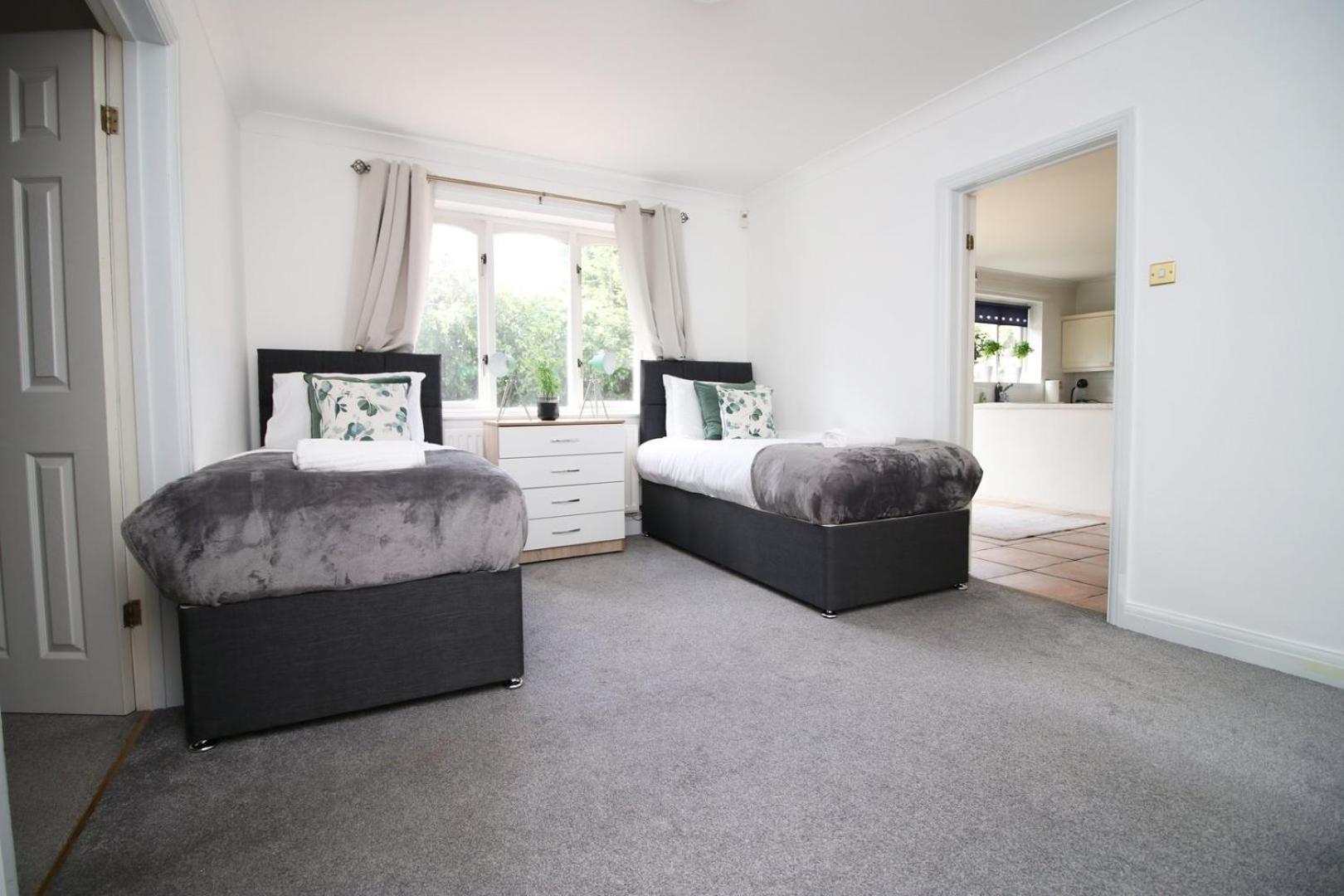 Chartwell Grove Hotel Nottingham Bagian luar foto